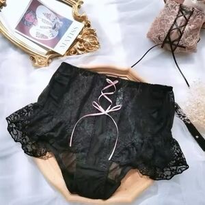 Elegant Black Lace Women's Intimate